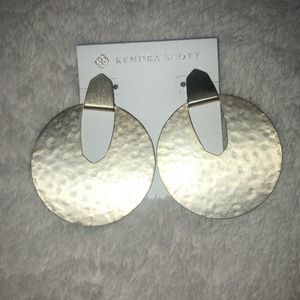 Kendra Scott Dine Earrings
